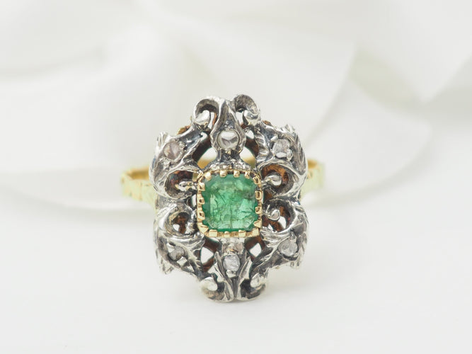 Bague 55 Bague ancienne en or jaune, émeraude et roses 58 Facettes 33262