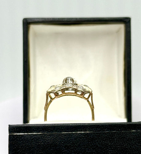 Bague 54 Bague Art Déco en or jaune et platine, sertie de diamants 58 Facettes