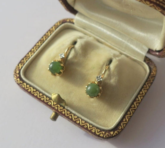 Boucles d'oreilles Boucles d’oreilles dormeuses en or jaune, platine et jade néphrite 58 Facettes