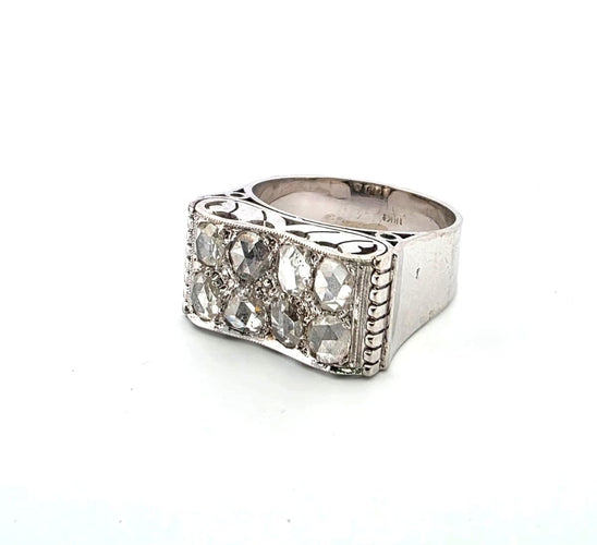 Bague 64 Bague en or blanc avec de gros diamants en or rose 58 Facettes