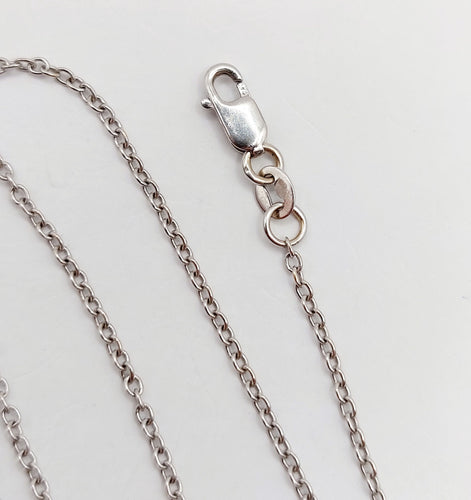 Collier Chaine vintage or blanc 18k mailles forçat 42,5 cm 2,49 gr 58 Facettes A06121