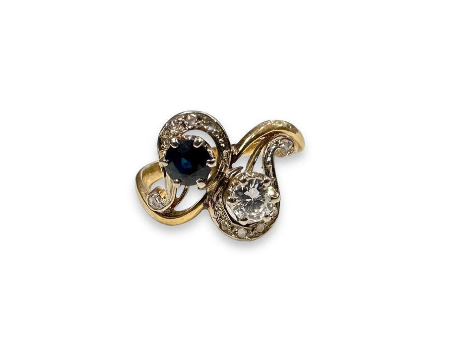 Ring Toi & Moi in yellow gold, sapphire and diamond