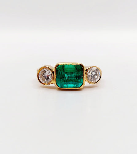 Bague 49 Bague jarretière vintage émeraude de Colombie 1,80 ct et diamants en or 18k 58 Facettes A06440