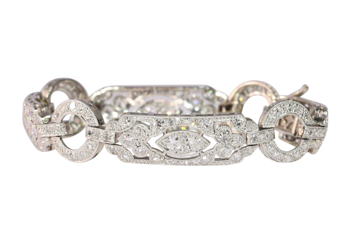Bracelet Bracelet Art déco en diamants, vers 1920 – Géométrie en platine avec éclat de 6,00 ct 58 Facettes 25161-0031