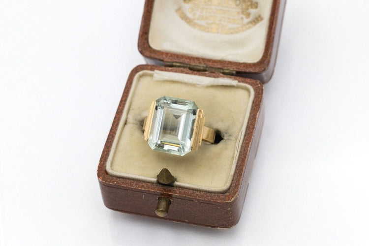 Bague 52 Bague ancienne aquamarine 8,50 ct en or jaune, Suède 1942 58 Facettes 11622