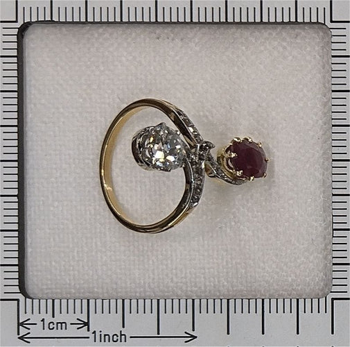 Bague 53 Circa 1900 Art Nouveau Toi et Moi ring with diamond, ruby, antique sparkle 58 Facettes 25317-0120
