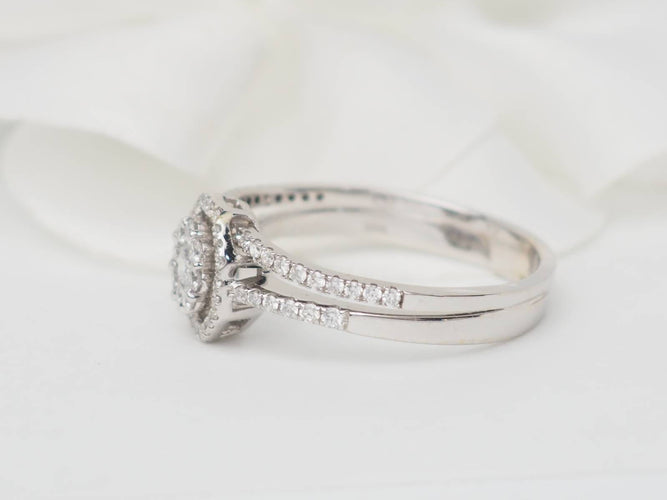 Bague 60 Bague solitaire en or blanc et diamants 0.66ct 58 Facettes 21835/30916