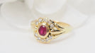 Bague 53 Bague marguerite en or jaune, rubis et diamants 58 Facettes 22842