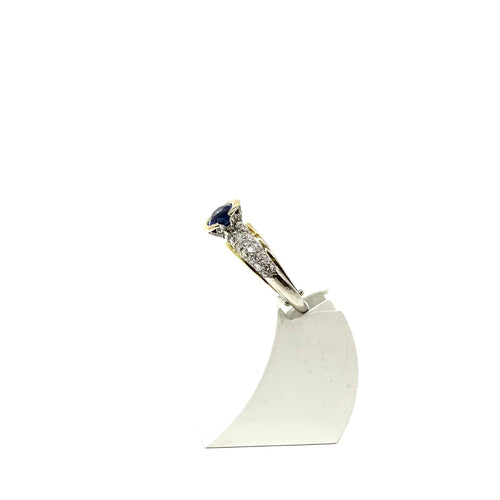 Tweekleurige ring met saffier en diamanten 