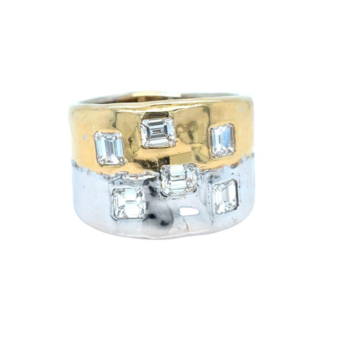 Bague 55 Bague Faraone en or jaune et blanc avec diamants taille émeraude 58 Facettes