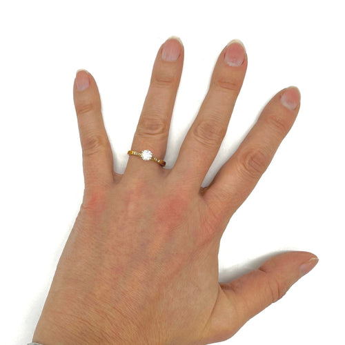 Bague 59 Bague solitaire accompagnée or jaune et diamants 58 Facettes Z15B51484