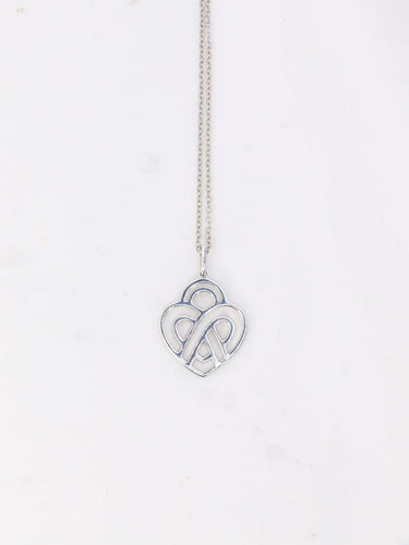 POIRAY - Colier cu inimă împletită din aur alb și diamante