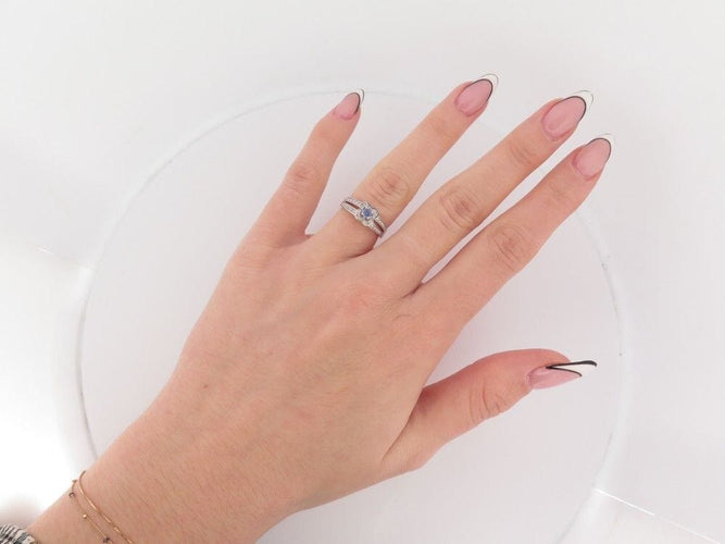 Bague 50 bague MAUBOUSSIN solitaire love bleu en or saphir 58 Facettes 259608