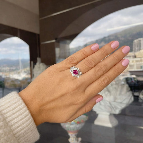 Prsten 53,5 Prsten z bílého zlata 18 karátů s barmským rubínem a diamanty 58 Facettes 22818