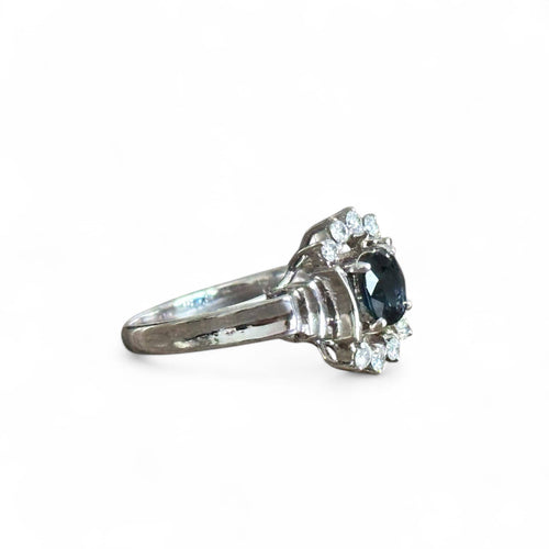 Bague 54 Bague Marguerite en or blanc, saphir 58 Facettes 147