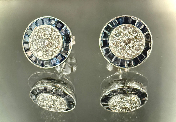 Boucles d'oreilles Paire de boucles Art Déco or blanc, diamants et saphirs 58 Facettes