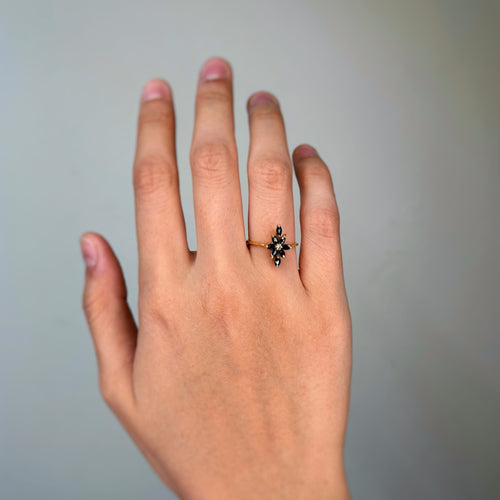 Bague 52 Bague - Or jaune, Saphir & Diamants 58 Facettes 250335R