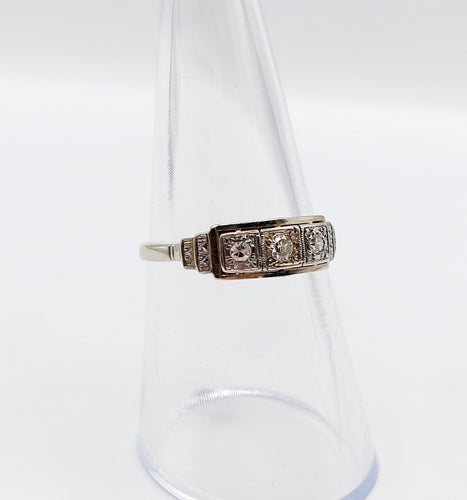 Bague 54 Bague jarretière art deco or blanc 18k et platine, diamants taille brillants (circa 1920) 58 Facettes A05583