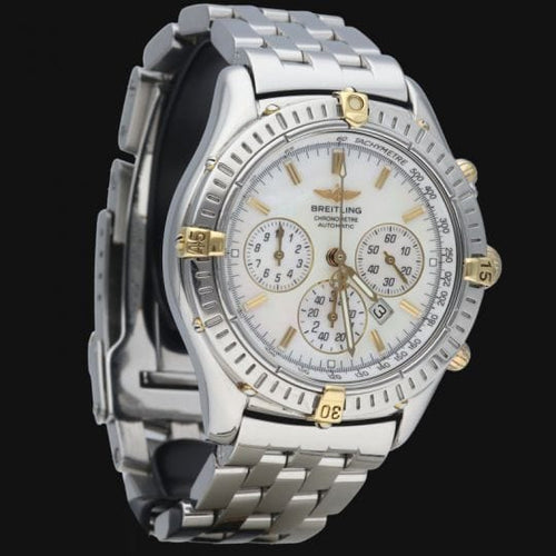 Montre Breitling Montre Windrider Shadow Flyback 58 Facettes MT40976