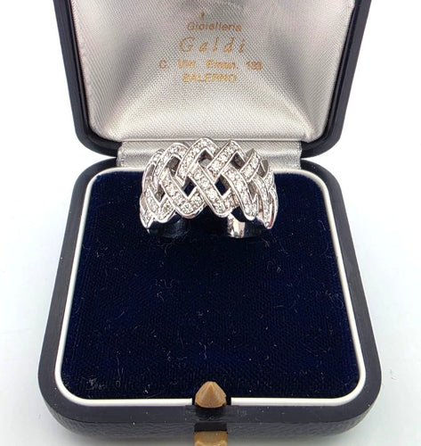 Bague 55 Bague en or blanc 18 carats sertie de diamants 58 Facettes