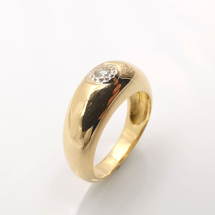 Yellow gold and diamond ring