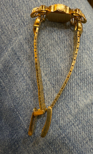 Montre Montre femme Omega vintage en or et diamants 58 Facettes