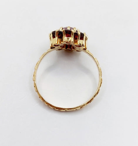 Bague 54.5 Bague marguerite vintage or rose et grenats 58 Facettes A05833