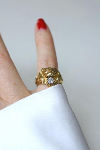 Bague 48 Bague Chevalière Ancienne Lion Diamants Or jaune 58 Facettes