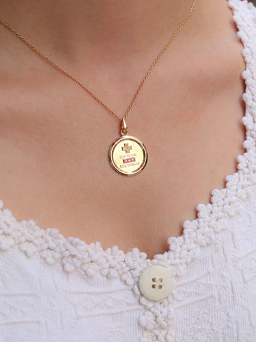 Pendentif Médaille amour Augis grand modèle Plus qu'hier moins que demain or jaune diamant rubis 58 Facettes J477