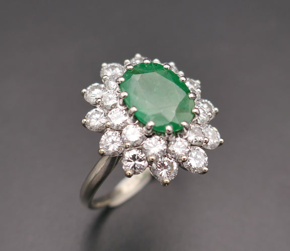 Bague 58 Bague émeraude 2,34 carats Et Diamants 3 Carats, Or Et Platine. 58 Facettes C70-03