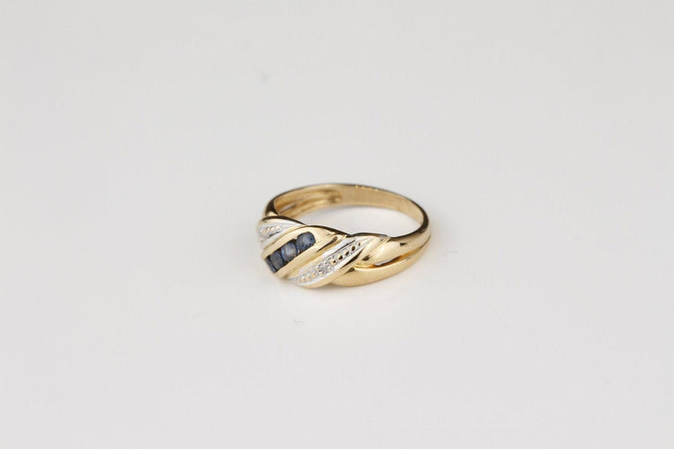 Bague 50 Bague Entrelacs 4 saphirs 58 Facettes