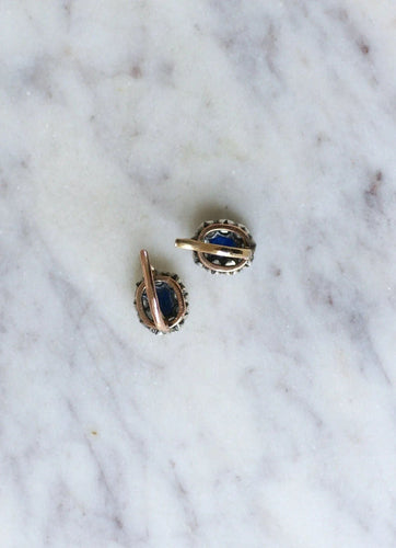 Boucles d'oreilles Boucles d'Oreilles Marguerite Saphir et Diamants 58 Facettes