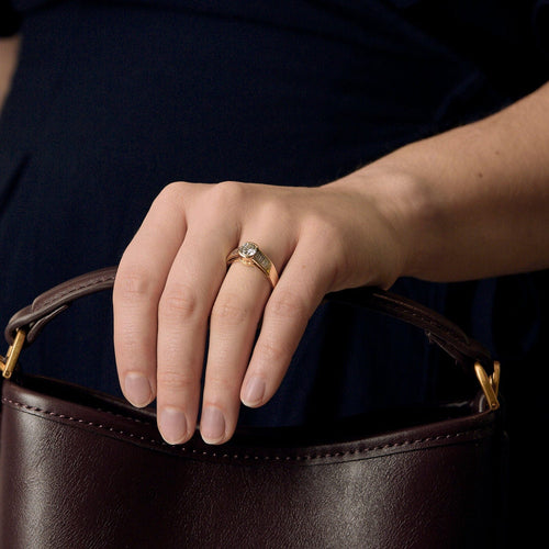 Bague 55 Bague solitaire en or jaune et diamants 58 Facettes SNA1729X2