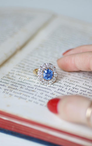 Bague 50 Bague Marguerite saphir de Ceylan 4,50 cts et diamants 58 Facettes