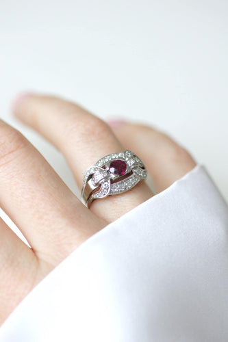 Bague 56 Bague Art Déco en Platine, Rubis et Diamants 58 Facettes