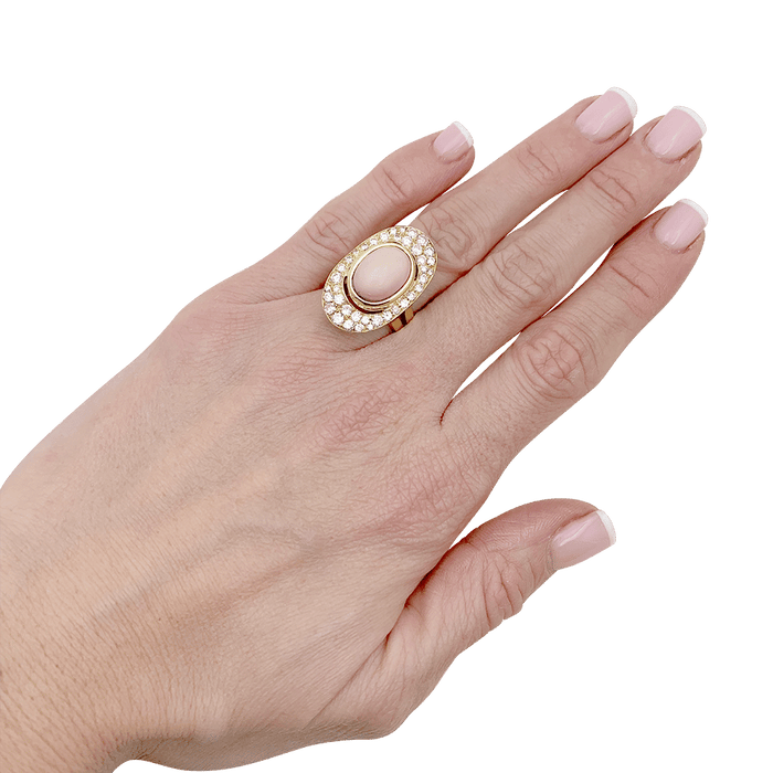 Bague 53 Bague, or jaune, corail et diamants 58 Facettes 34034