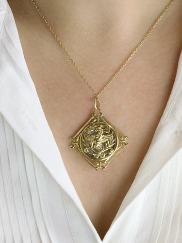 Pendentif Pendentif Chimère Art Nouveau or jaune nacre 58 Facettes 1149.2