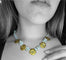 Collier Collier avec perles de rivière et marguerites en or jaune 58 Facettes