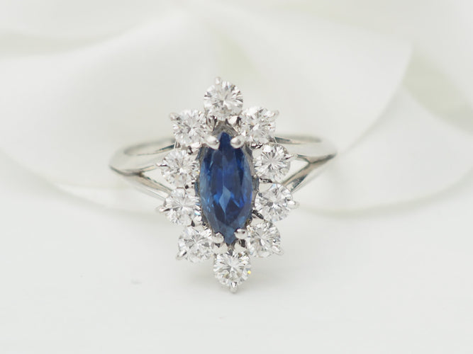 Bague 56 Bague marquise en or blanc, saphir et diamants 58 Facettes 33283