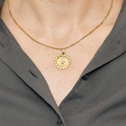 Pendentif AUGIS - Médaille d'Amour - Or jaune, diamant et rubis de synthèse 58 Facettes RSY0395