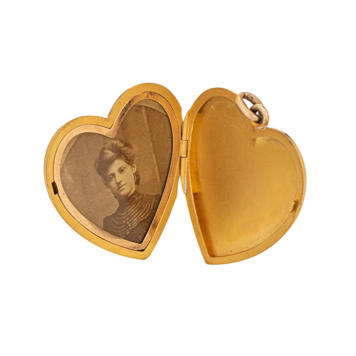 Pendentif Pendentif médaillon en forme de grand cœur de style victorien ancien, en or jaune 58 Facettes G12341