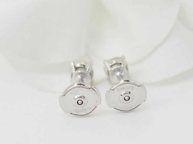 Boucles d'oreilles Puces d'oreilles en or blanc et diamants 58 Facettes 33410
