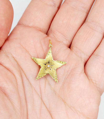 Pendentif Pendentif étoile or jaune et perle (circa 1900) 58 Facettes A06190