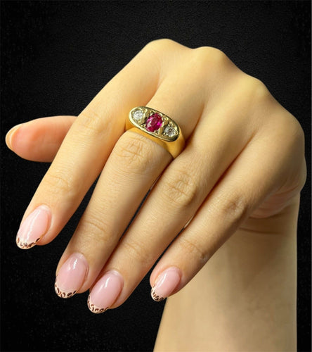 Bague Bague pont avec rubis et diamants, 58 Facettes