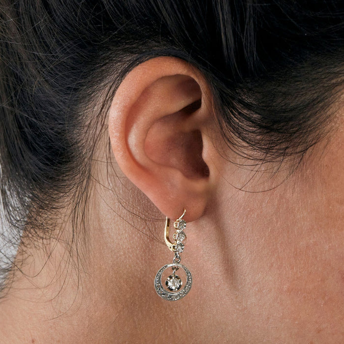 Boucles d'oreilles Boucles d'oreilles or jaune et gris ornées de diamants 58 Facettes GS7