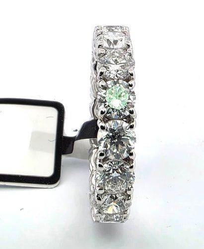 Bague 53 Magnifique bague en or blanc sertie de diamants de qualité supérieure 58 Facettes