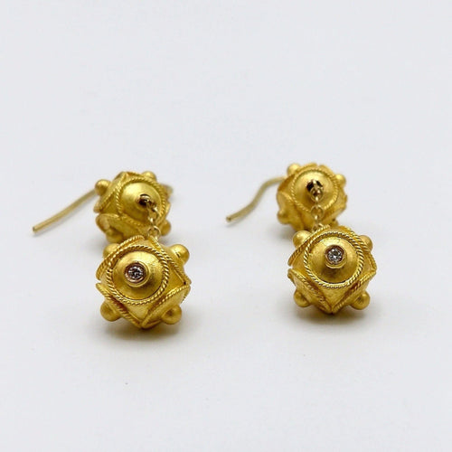 Boucles d'oreilles Boucles d'oreilles pendantes à double boule en or 18 carats de style étrusque 58 Facettes