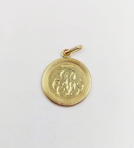 Pendentif AUGIS - Pendentif médaille d'amour 17mm or jaune  "+ qu'hier - que demain" (circa 1930) 58 Facettes A06133