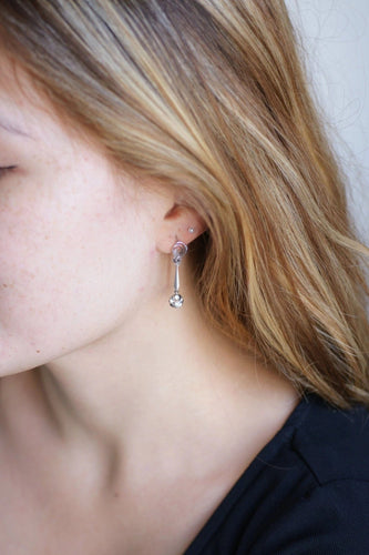 Boucles d'oreilles Longues boucles d'oreilles vintage pendantes, or blanc et diamants, années 60 58 Facettes