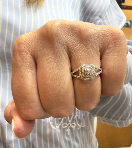 Bague 56 Bague en diamants or blanc 18 carats 58 Facettes